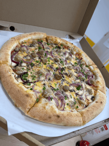 Піца з Мітболами